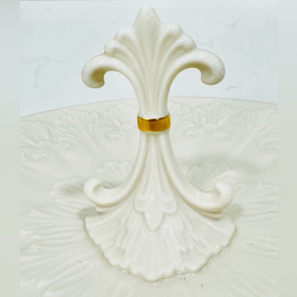 Beautiful !!  Lenox Serving Tray, 1980's. Ivory Color with 24K Gold Trim. - Picture 4 of 5